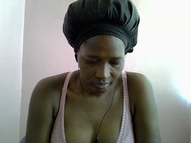 sweet-velour webcam bongacams model stream image