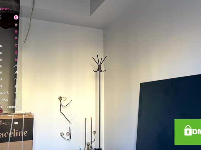  LeontineCuffie chat room