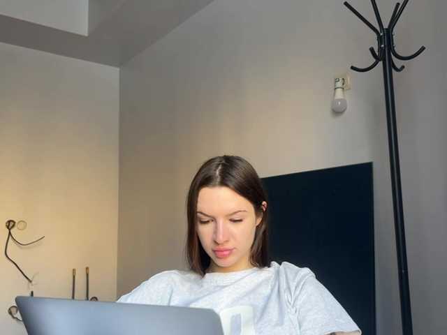 LeontineCuffie from BongaCams