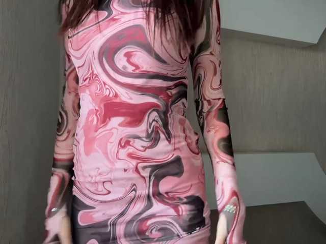  LeontineCuffie chat room