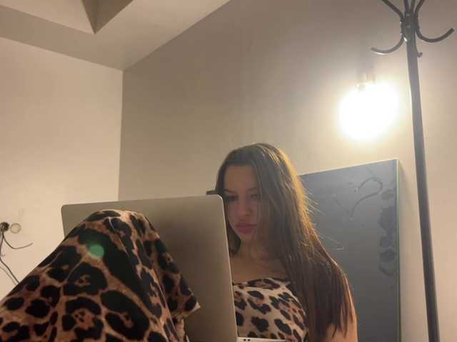 LeontineCuffie from BongaCams is Freechat