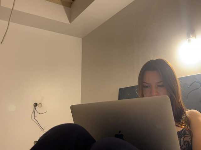 LeontineCuffie from BongaCams