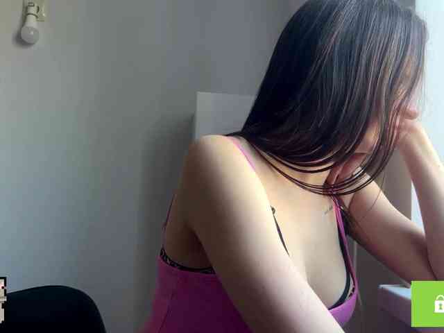 LeontineCuffie LeontineCuffie