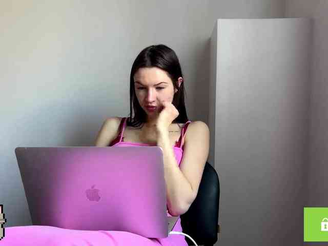 LeontineCuffie LeontineCuffie