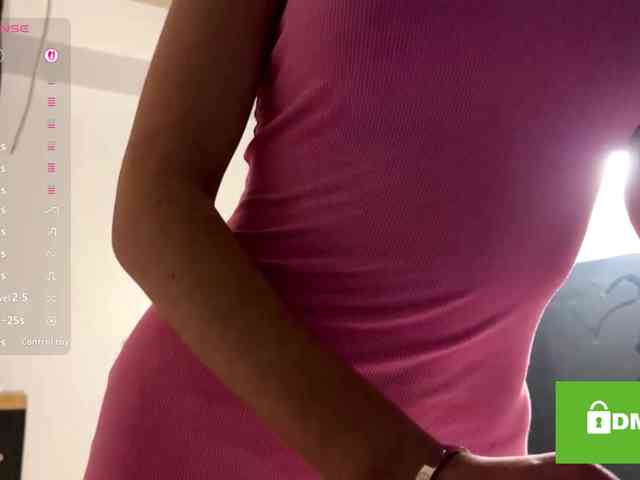 LeontineCuffie webcam