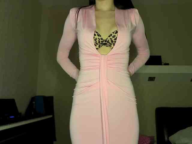 LeontineCuffie webcam