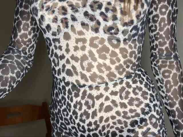 LeontineCuffie webcam