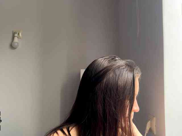 LeontineCuffie LeontineCuffie