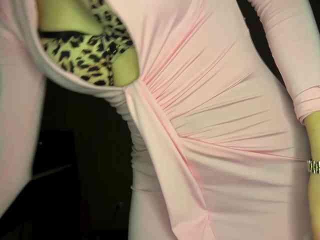 LeontineCuffie webcam