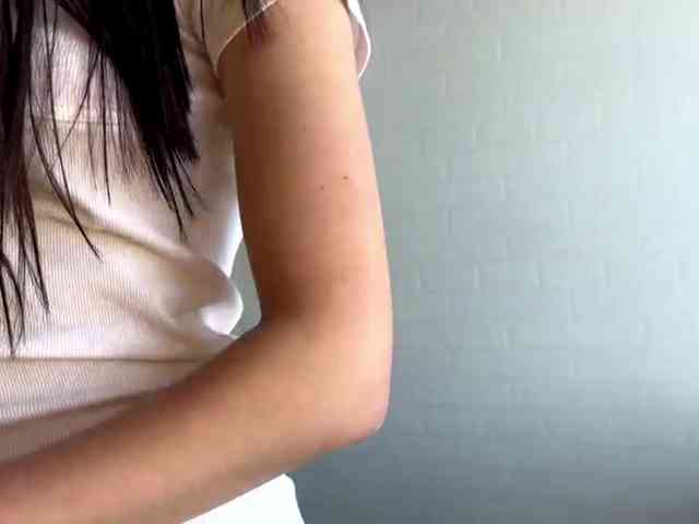 LeontineCuffie webcam