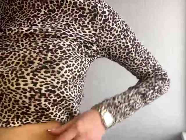 LeontineCuffie webcam