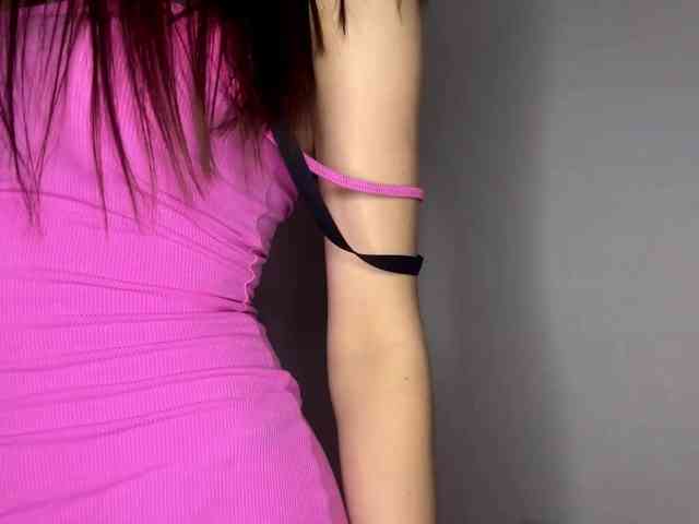 LeontineCuffie webcam