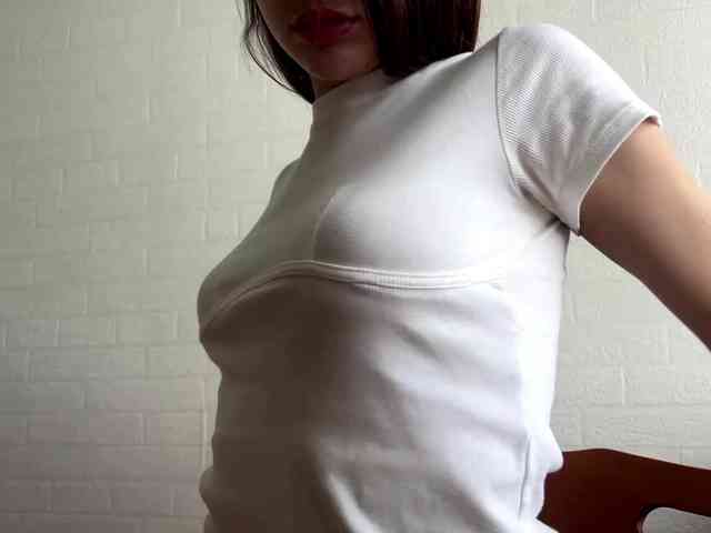 LeontineCuffie webcam