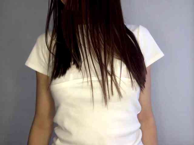 LeontineCuffie webcam