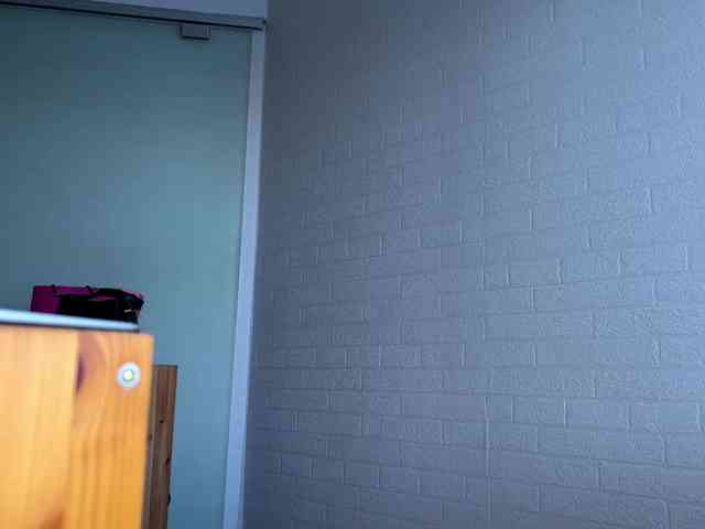 LeontineCuffie webcam