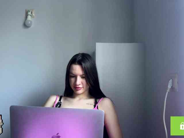 LeontineCuffie LeontineCuffie