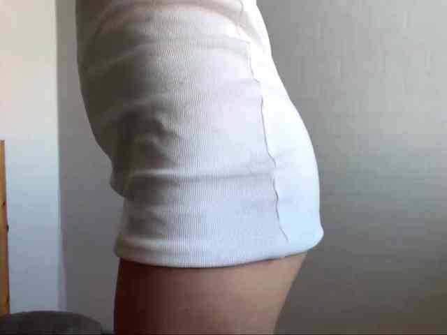 LeontineCuffie webcam