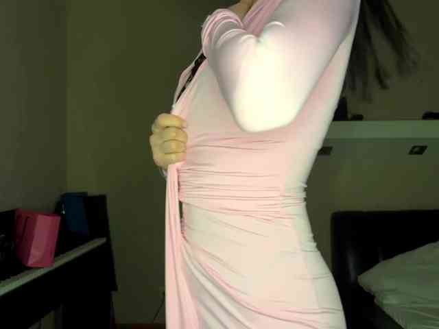 LeontineCuffie webcam