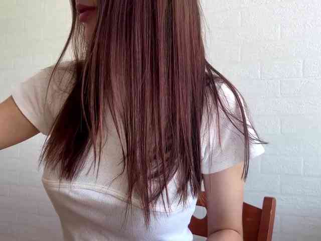 LeontineCuffie webcam