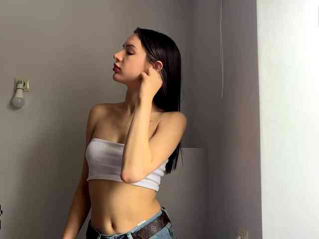 LeontineCuffie LeontineCuffie