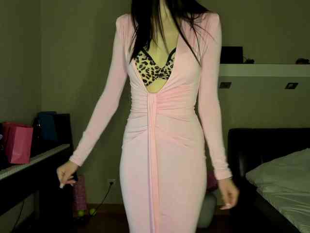 LeontineCuffie webcam