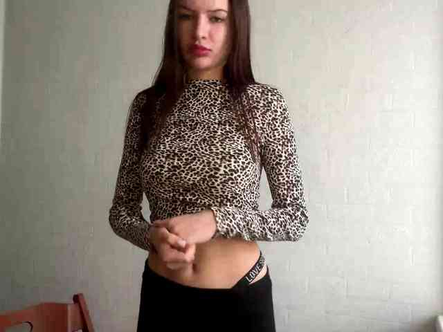 LeontineCuffie webcam