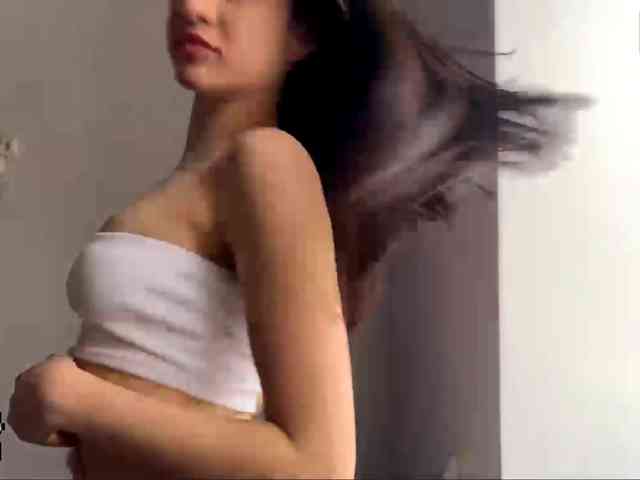 LeontineCuffie LeontineCuffie