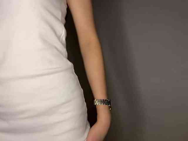 LeontineCuffie webcam