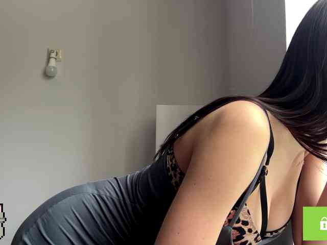 LeontineCuffie LeontineCuffie