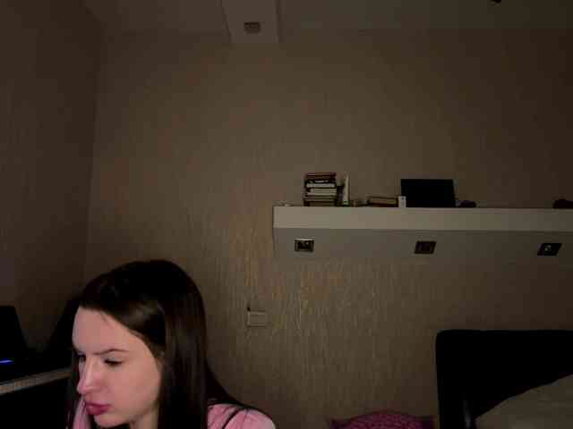 LeontineCuffie webcam