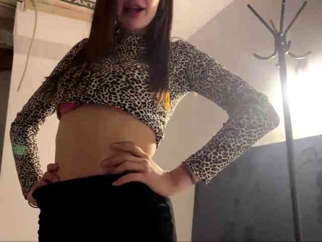 LeontineCuffie Live Webcam on BongaCams