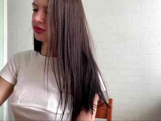 LeontineCuffie webcam