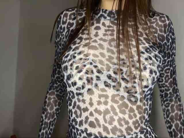 LeontineCuffie webcam