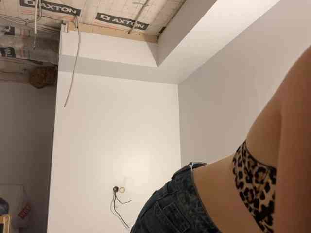 LeontineCuffie LeontineCuffie