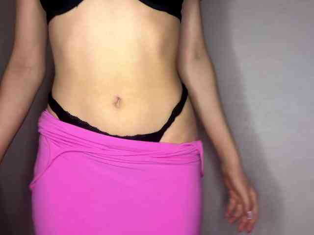 LeontineCuffie webcam