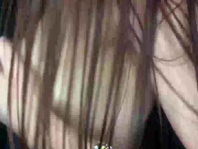 LeontineCuffie webcam