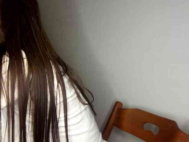 LeontineCuffie webcam