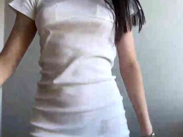 LeontineCuffie webcam