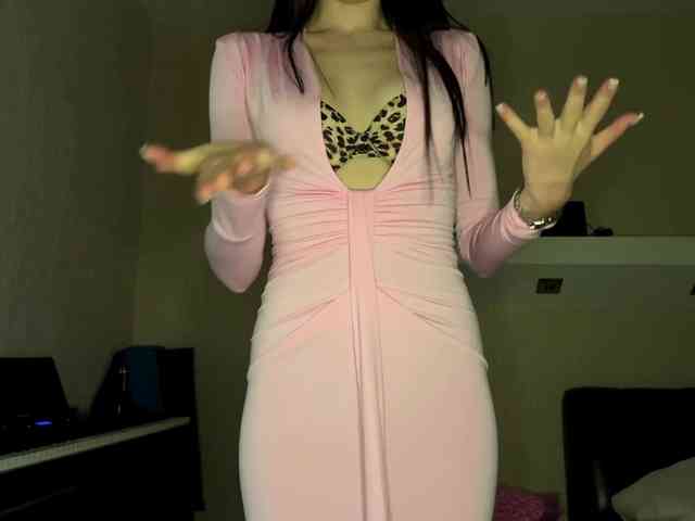 LeontineCuffie webcam