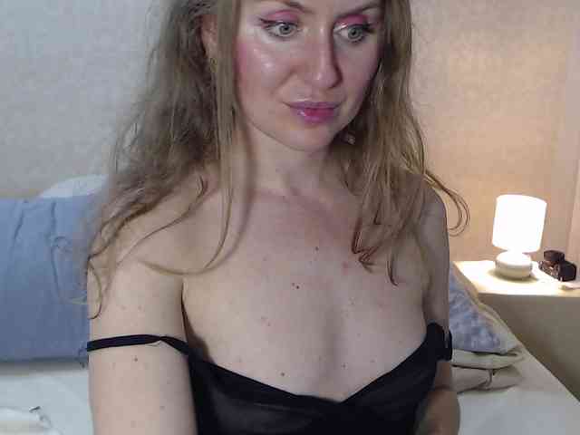 JuliannaAmour webcam