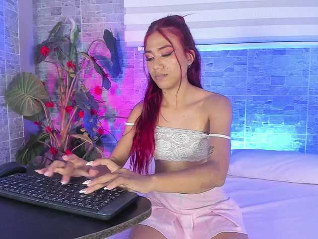  BellaBlazze chat room