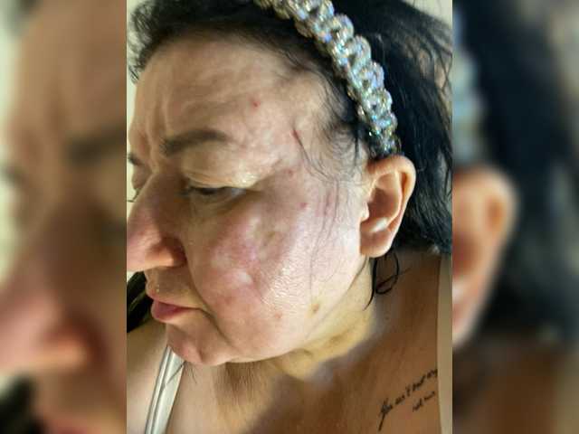 SVETIKBOMBOCHKA's BongaCams show and profile