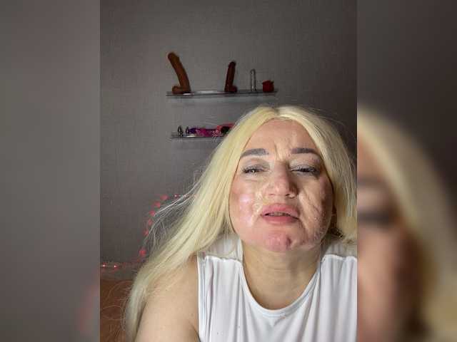 SVETIKBOMBOCHKA – webcam model profile photo