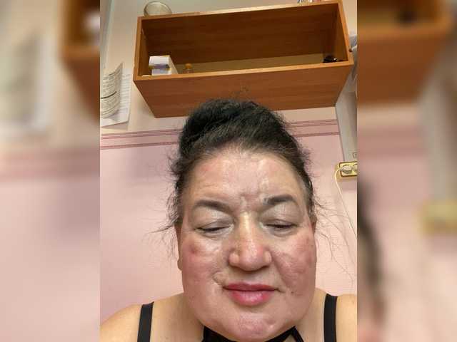 SVETIKBOMBOCHKA's BongaCams show and profile