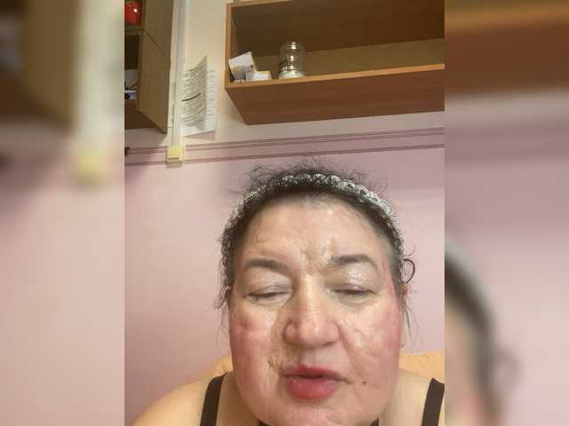 SVETIKBOMBOCHKA broadcasting live