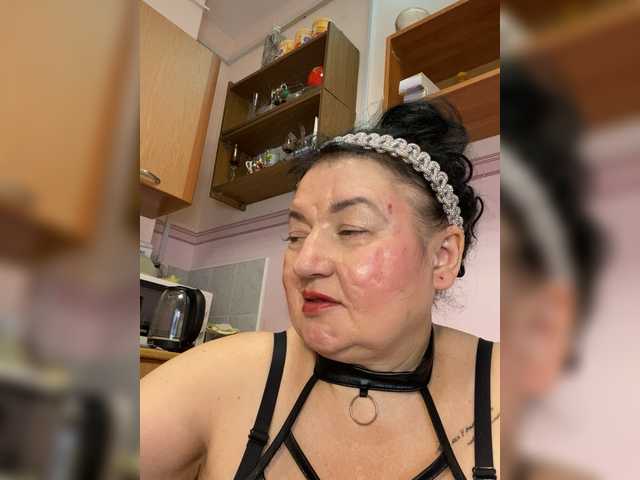 SVETIKBOMBOCHKA's BongaCams show and profile