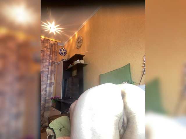 SVETIKBOMBOCHKA's BongaCams show and profile