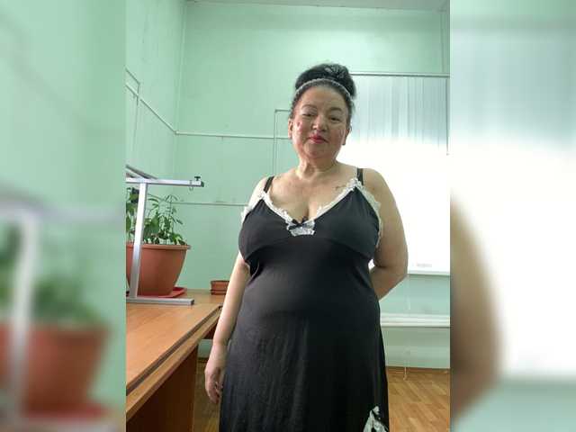 SVETIKBOMBOCHKA's BongaCams show and profile