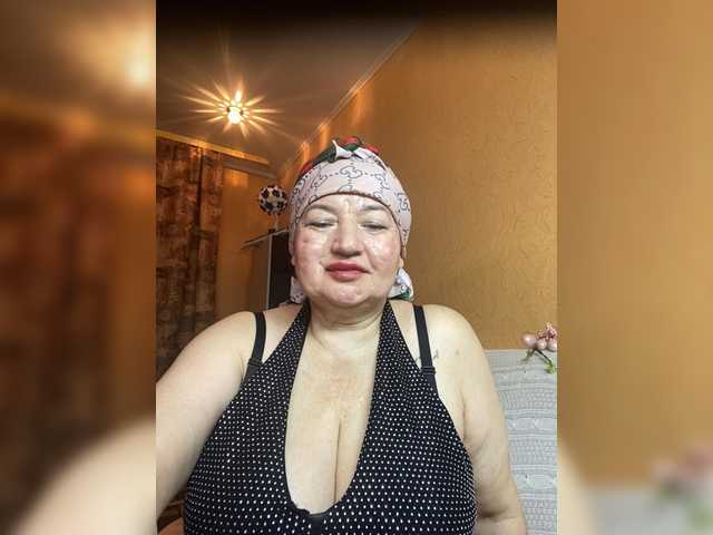 SVETIKBOMBOCHKA's BongaCams show and profile