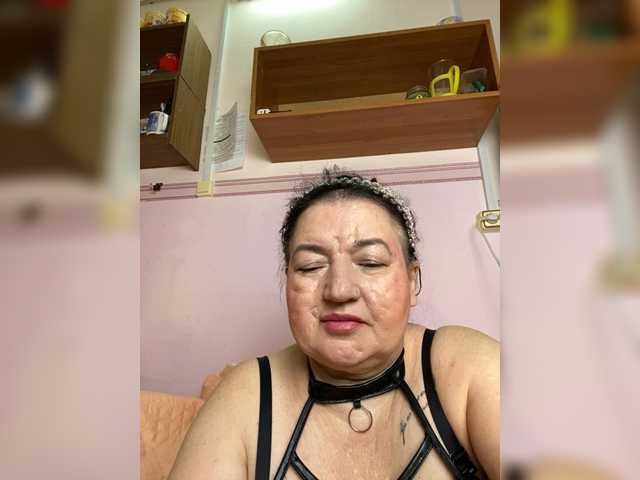 SVETIKBOMBOCHKA's BongaCams show and profile